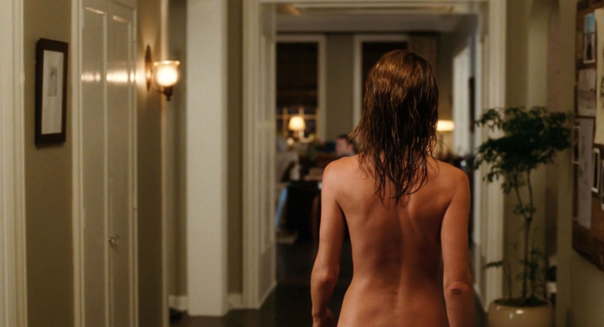 Was Jennifer Aniston Really Naked In Front Of The Friends Audience