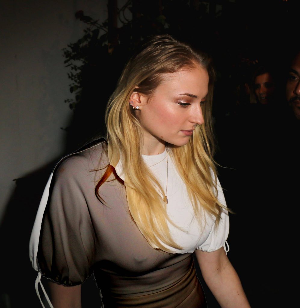 Sophie Turner boobs