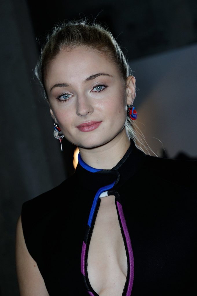 Sophie Turner Sexy Pics