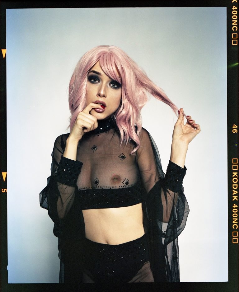 celeb boob photos