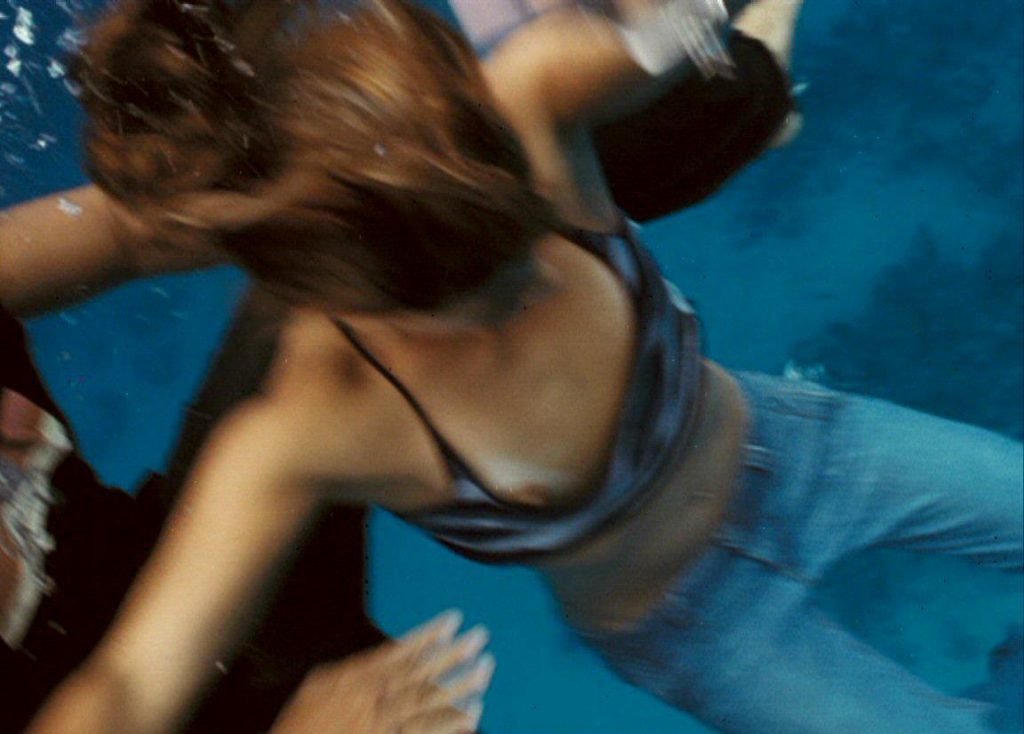 Jessica Alba Nip Slip & Ass Pics Into the Blue