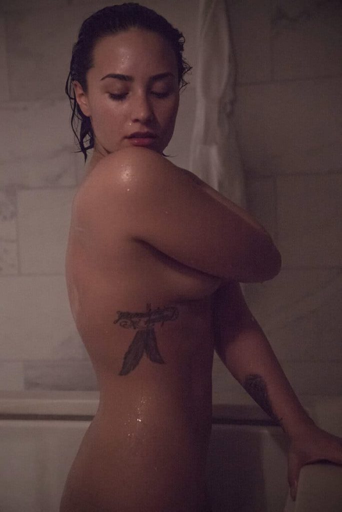 Demi Lovato Nude Photos