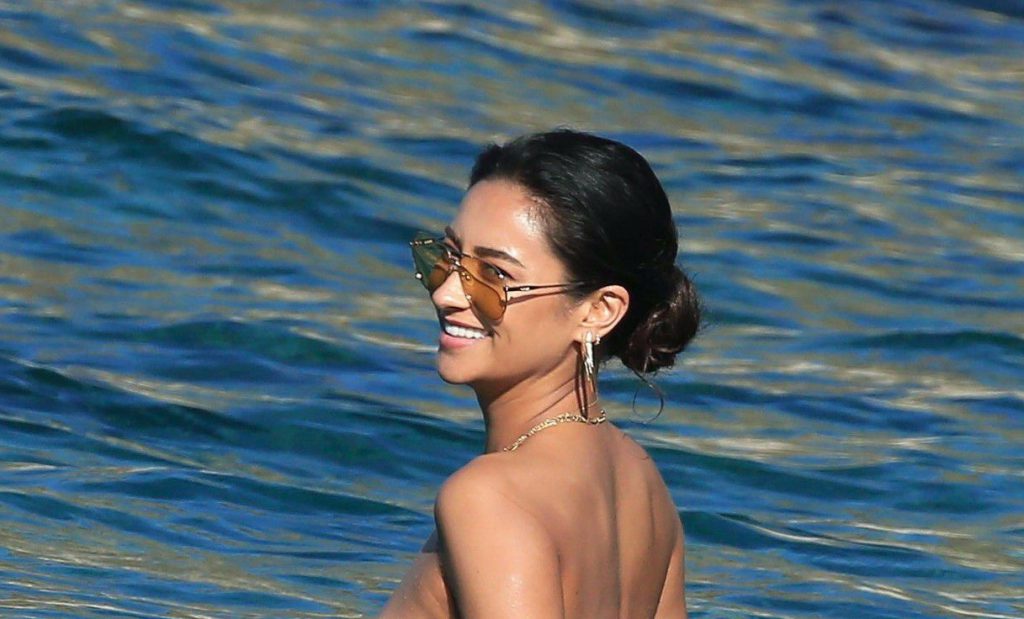 Shay Mitchell Naked Topless Pics