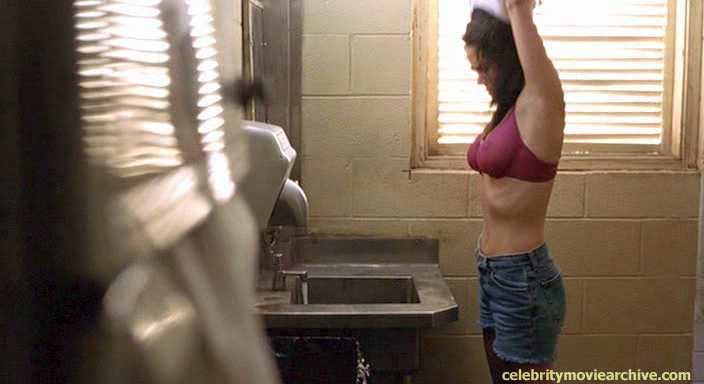 Jennifer Connelly Nipples – House of Sand and Fog