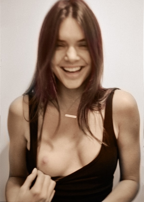 Kendall Jenner Topless Pictures