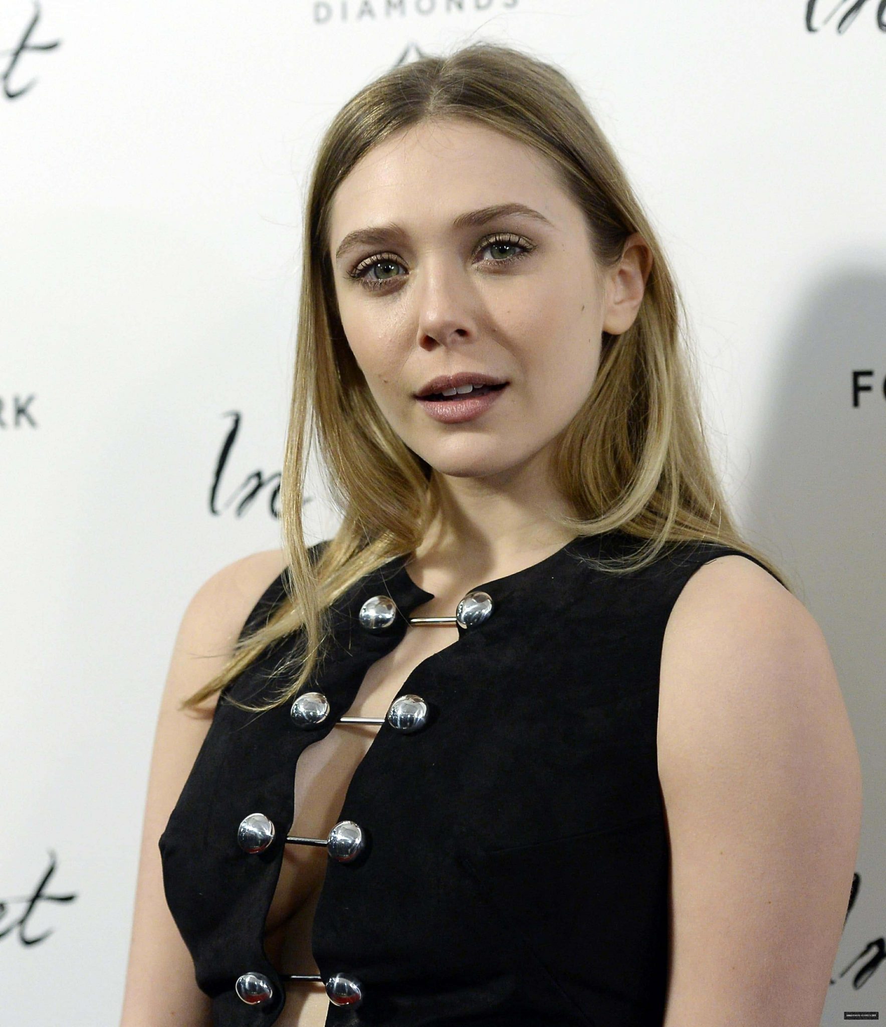 Elizabeth Olsen Nude Pics, Sex Scenes & Bio! - All Sorts Here!