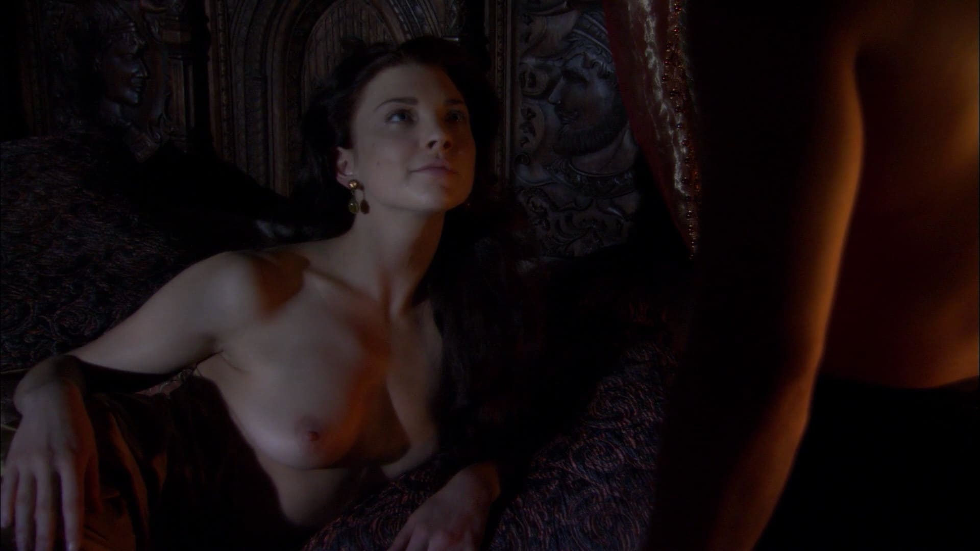 Natalie Dormer Nude Pics in Tudors.