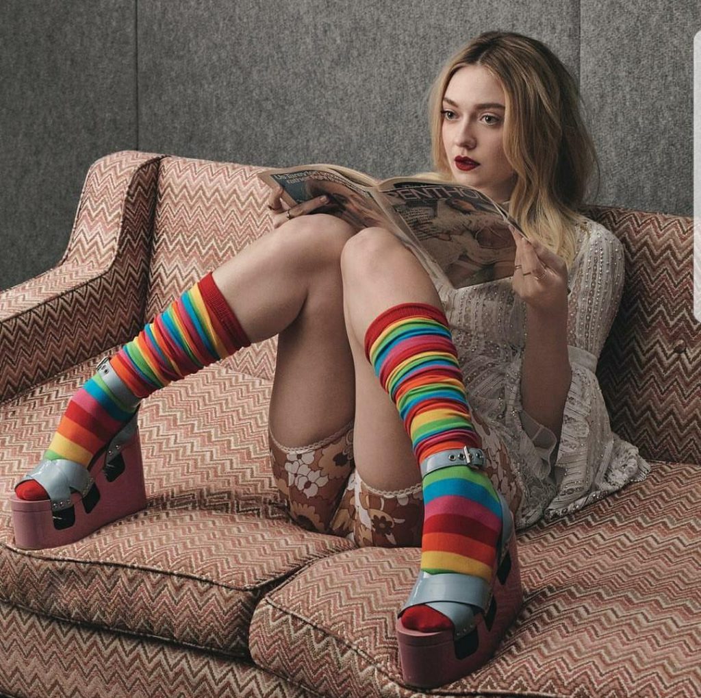 dakota fanning once upon a time in hollywood