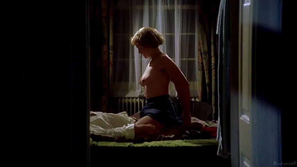 Kate Winslet Naked Scene in Iris film