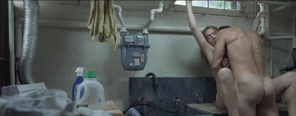 Kate Winslet Naked Pics in Little Children Movie