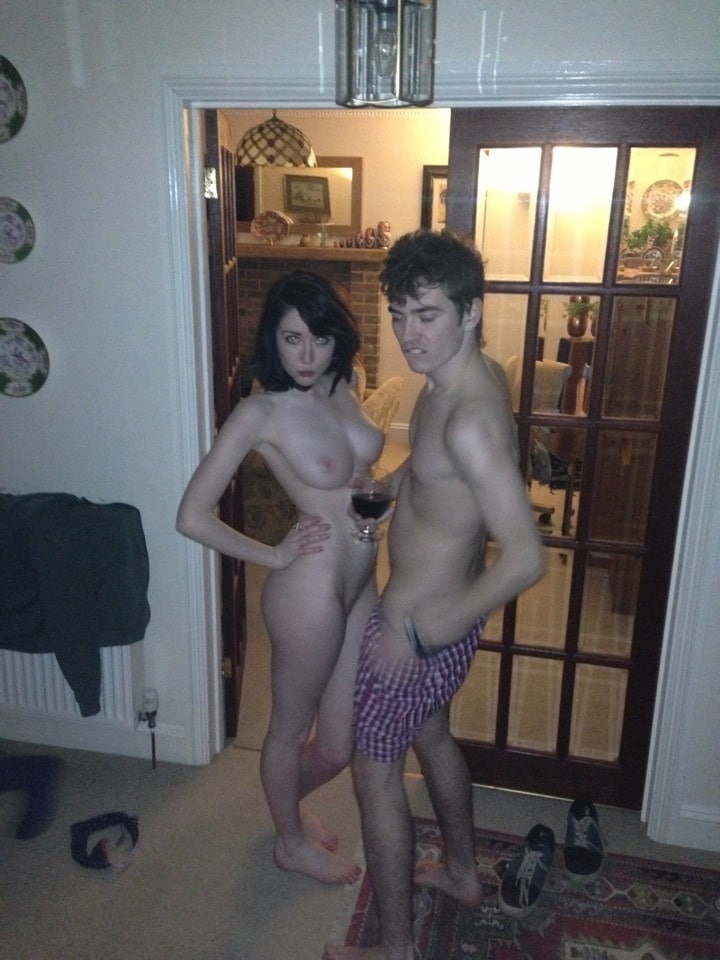 Alison Brie Nude Pics Leaked